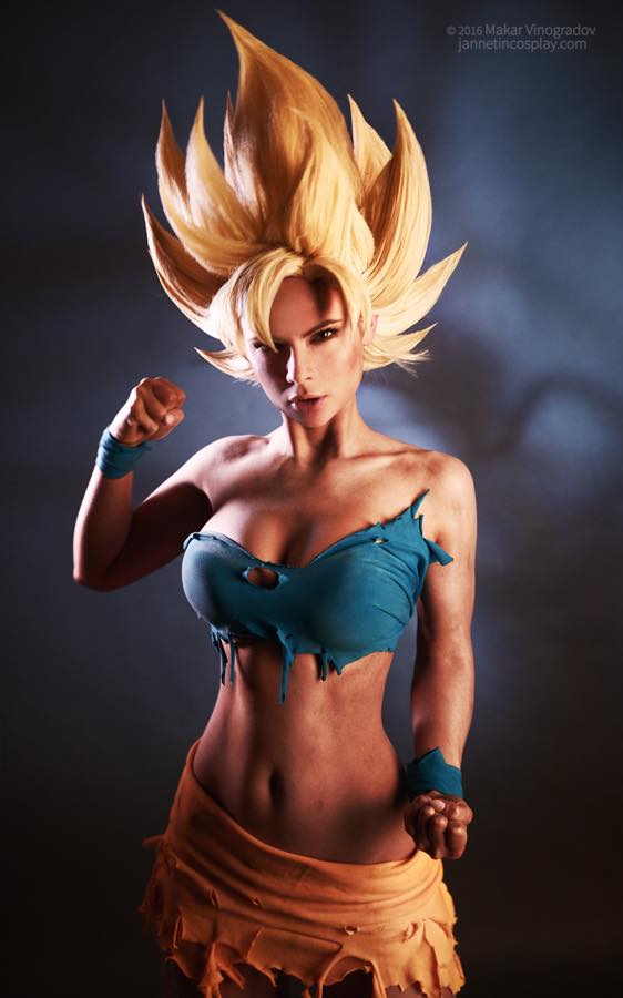   Ů COSPLAY