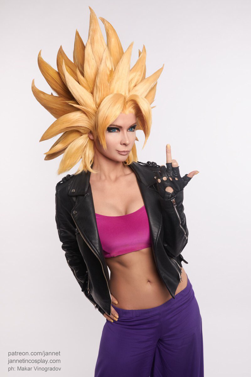   Ů COSPLAY