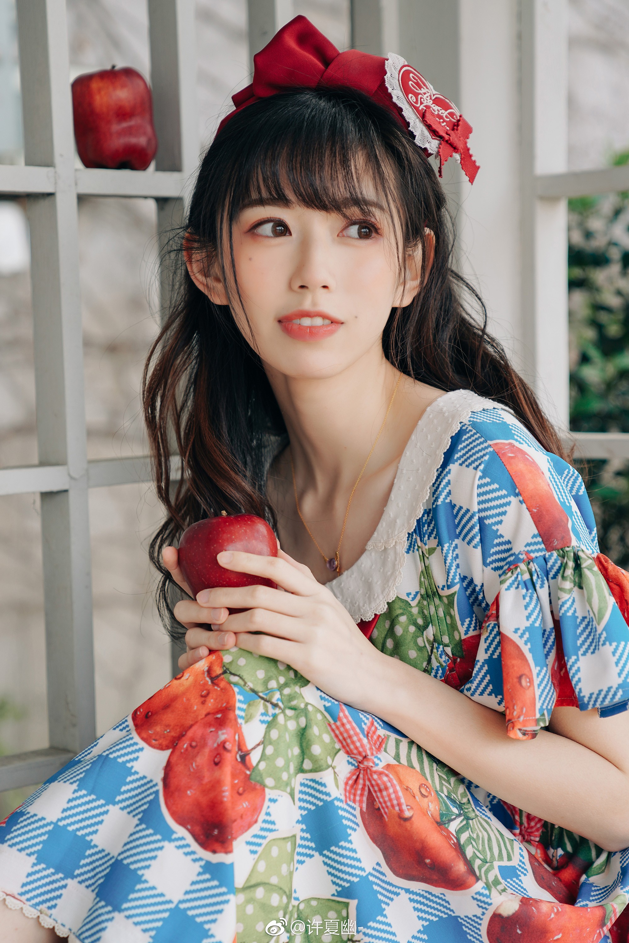 顣