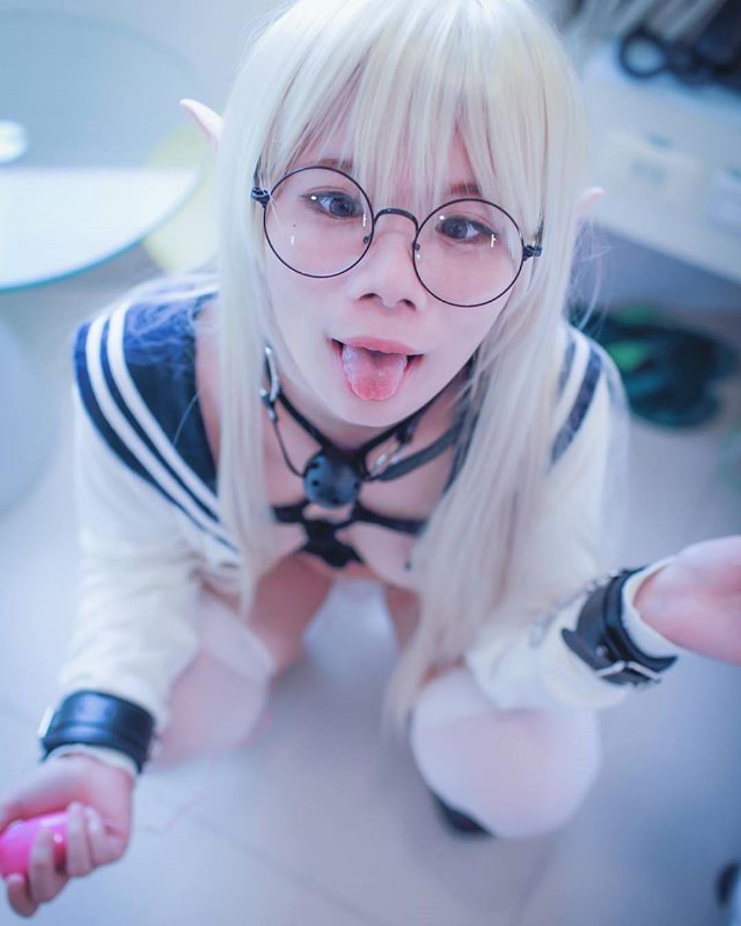۶ ?