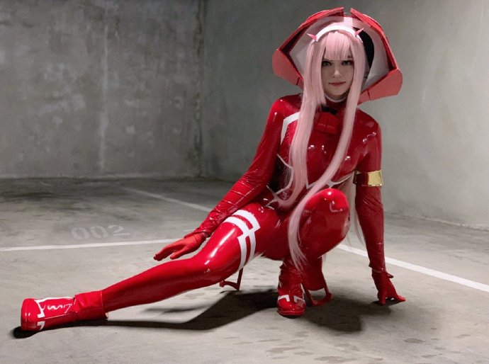ýѡCosplayŮװSneakyѡ