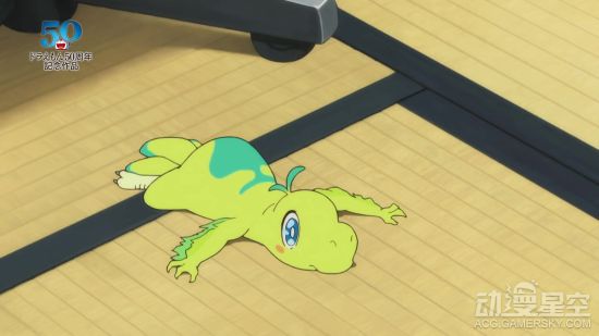886