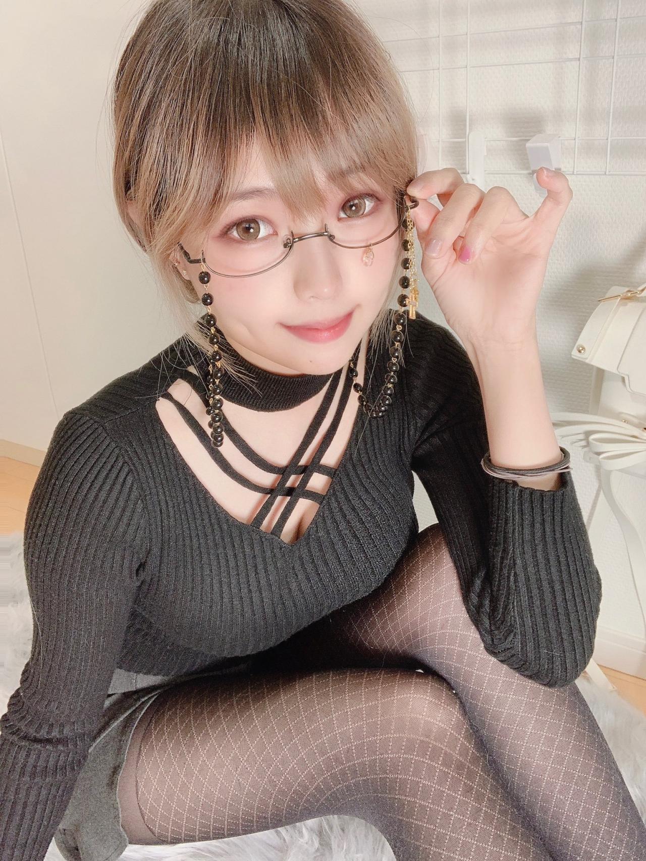 ˭