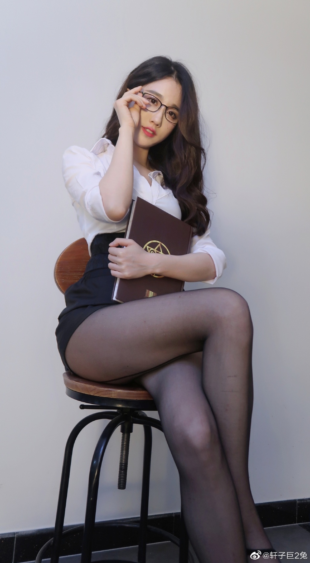 Ӿ2
