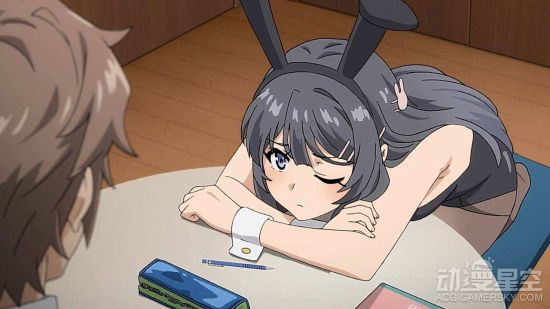 886