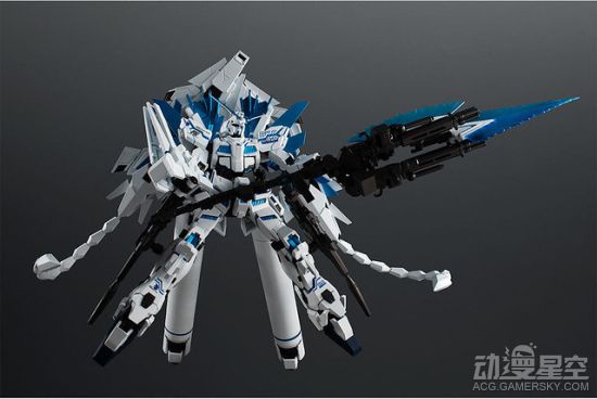 886