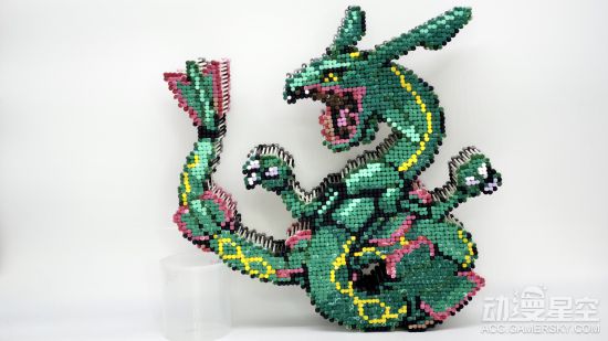 886