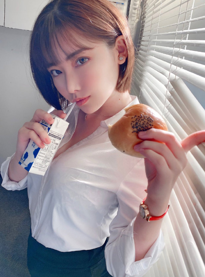 ӽʦս