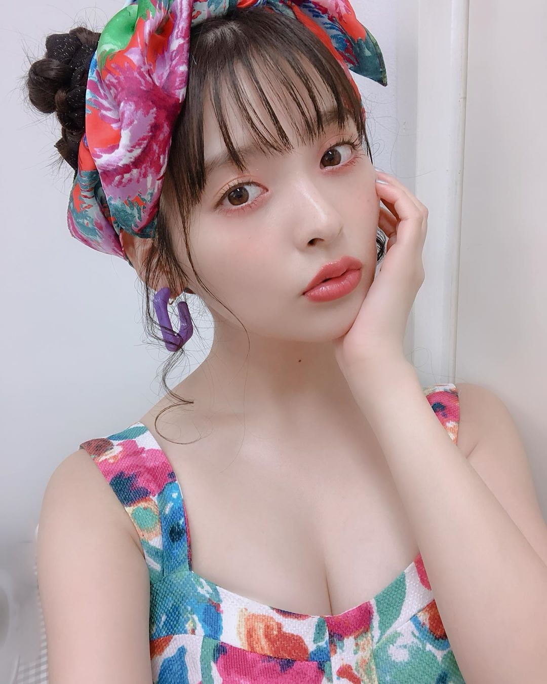 ˭