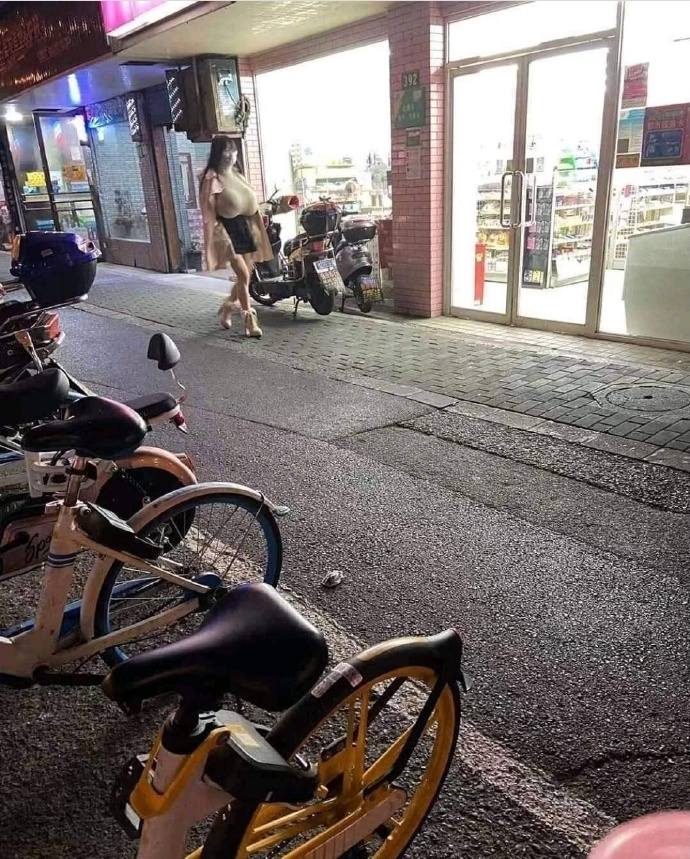 这也太离谱了!俩西瓜? 这也太离谱了!俩西瓜?