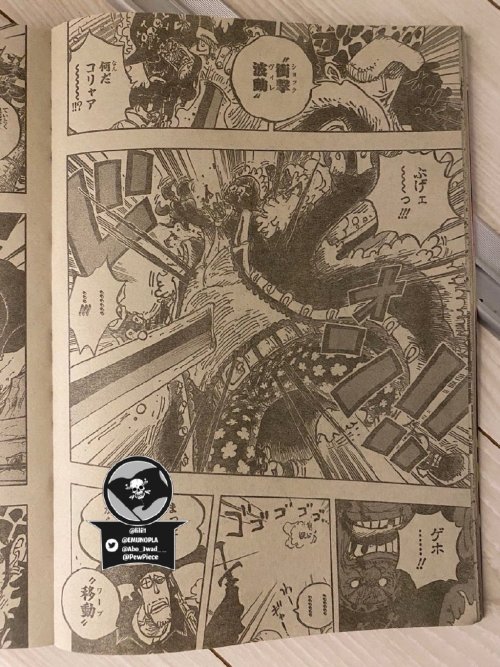 886