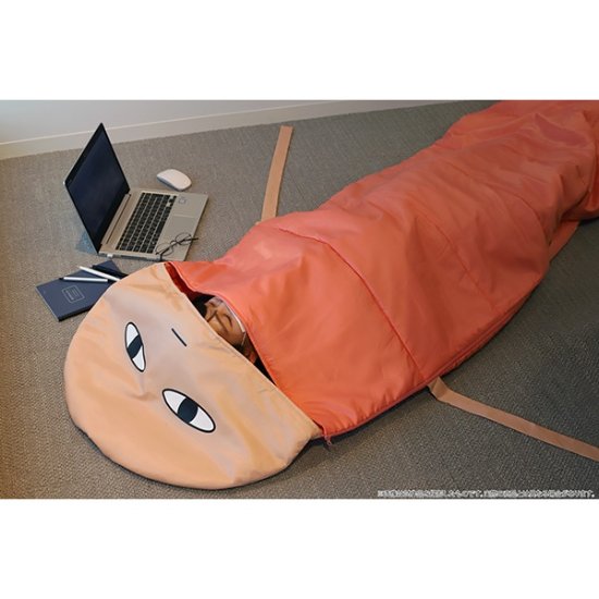886