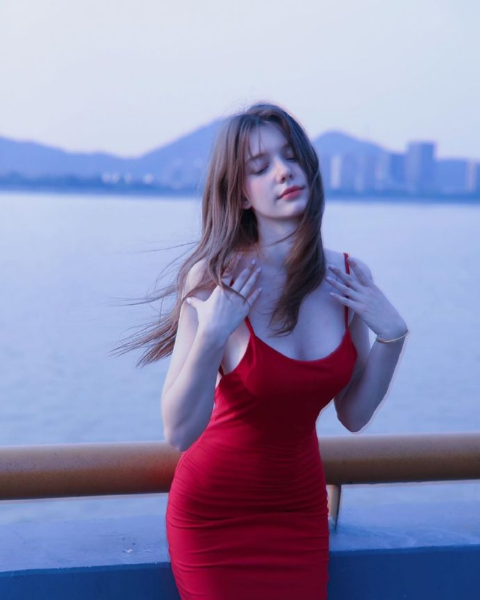 Anastasia Cebulska ???